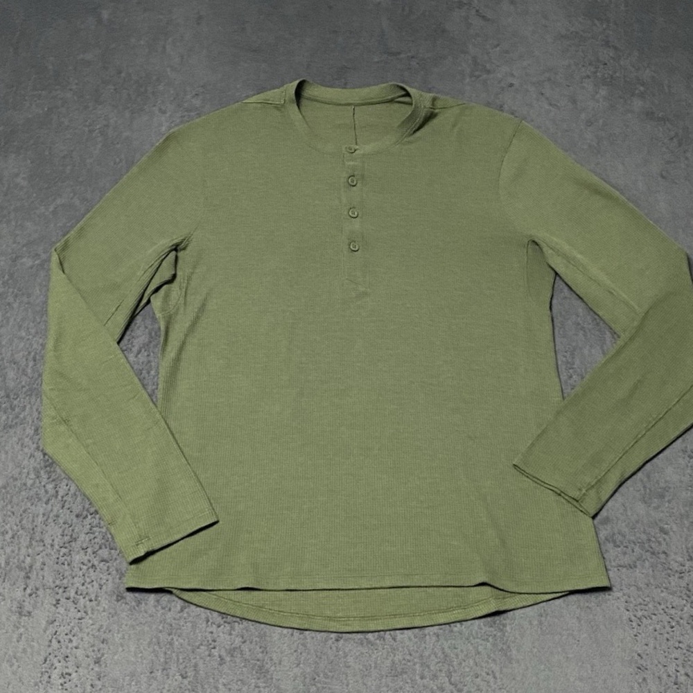 Lululemon Shift Stitch Henley Shirt Mens M Green Thermal Waffle Knit Long Sleeve